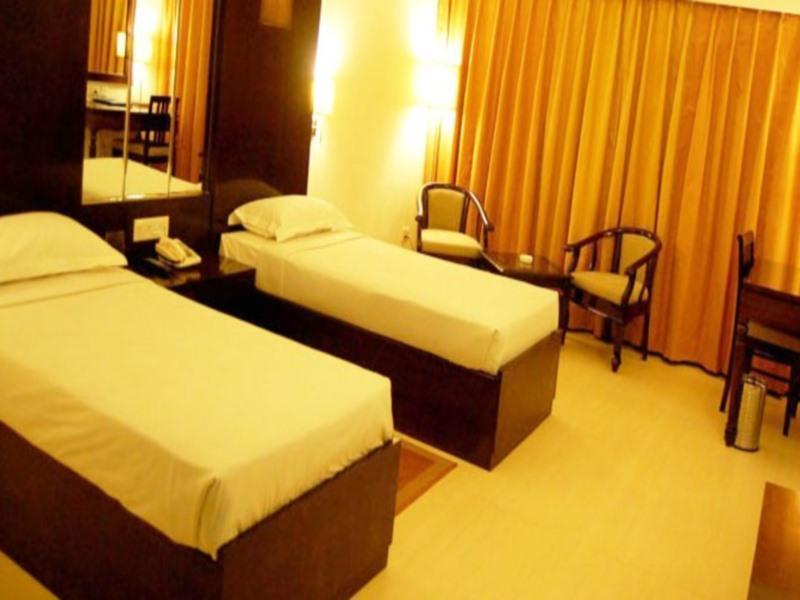 Hotel Ark Continental Rudrapur Kültér fotó