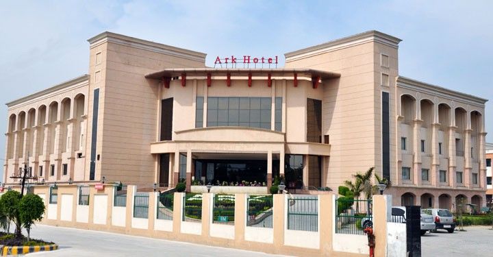 Hotel Ark Continental Rudrapur Kültér fotó